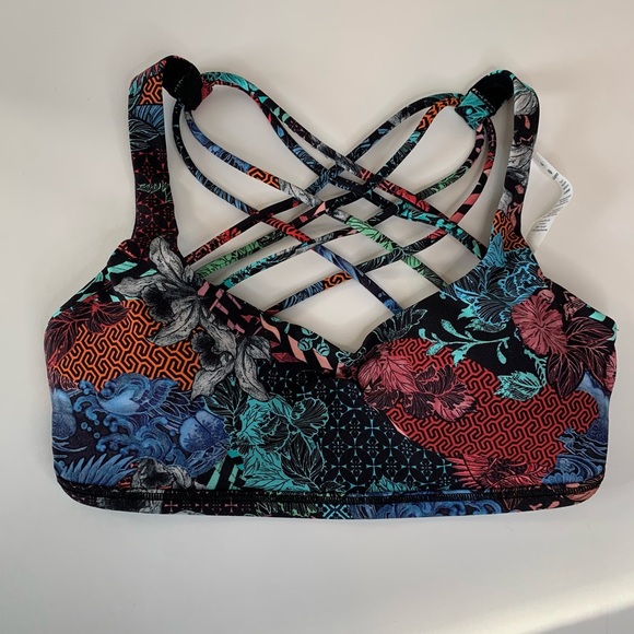 Lululemon Free To Be Bra - Picture 10 of 10